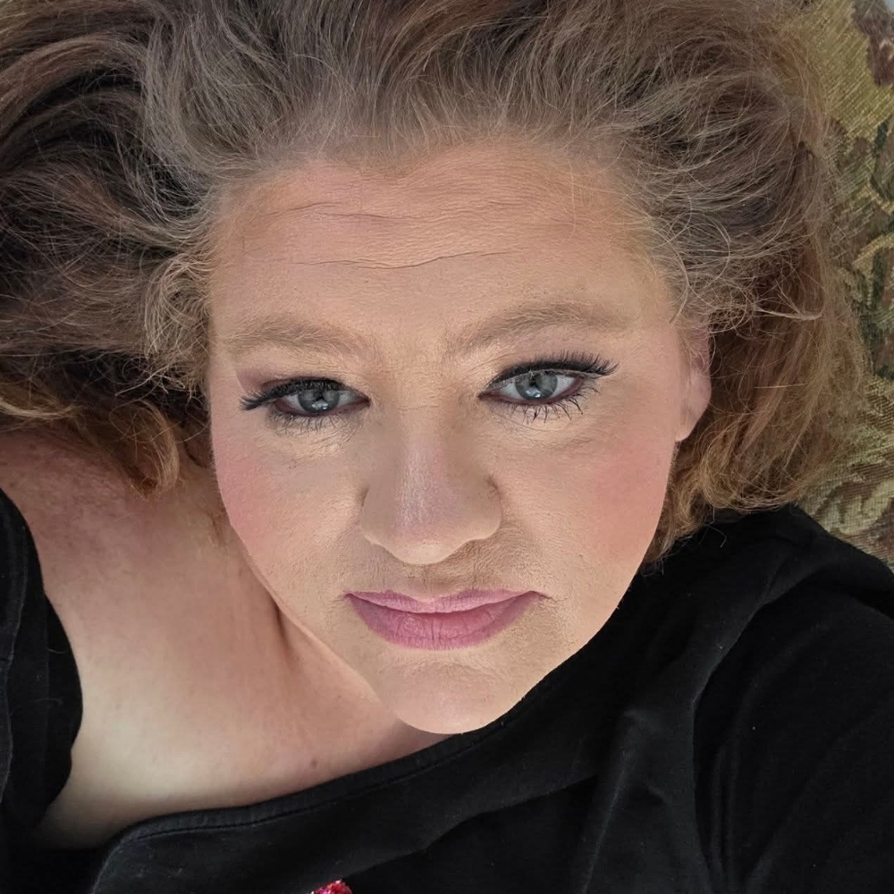 Meet your Posher, June